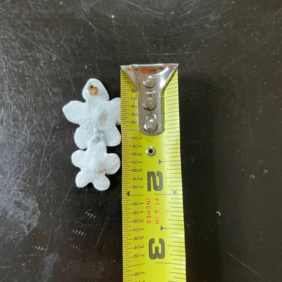 Boho Plumeria Flower Aloha Dangle Drop Statement Earrings White I - Picture 5 of 11